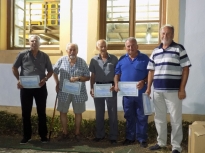 Οι 5 ιδρυτές του Ορειβατικού Συλλόγου Μοιρών από αριστερά : Μοσχονάς Βασίλης , Μανδαλάκης Αντώνης , Πετρόπουλος Αρίστος , Γαργεράκης Μιχάλης & Ταγαράκης Τίτος . 