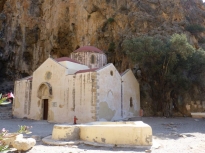 Κάθε χρόνο στις 17 Ιανουαρίου , καλόγεροι από το κοντινό μοναστήρι της Παναγίας της Οδηγήτριας λειτουργούν το ναό . 