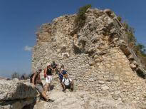 Ο πύργος στην ακρόπολη της αρχαίας Ελεύθερνας.